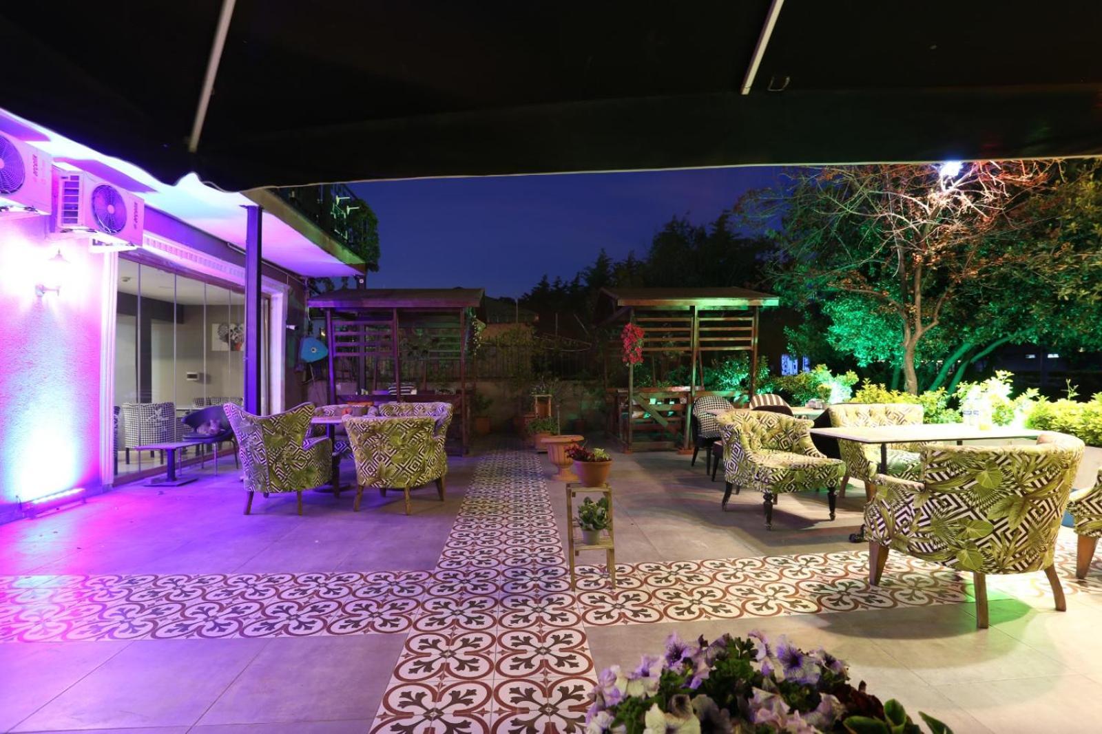 Turkuaz Hotel Истанбул Екстериор снимка